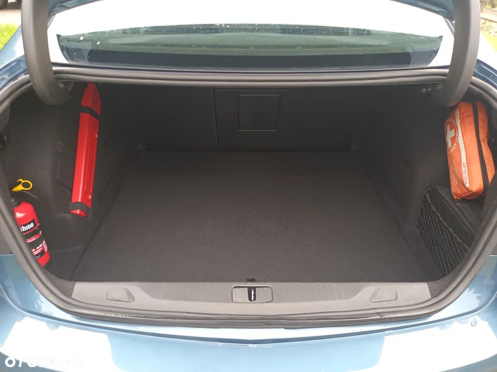 Opel Astra 1.4 T Executive S&S EU6 - 19
