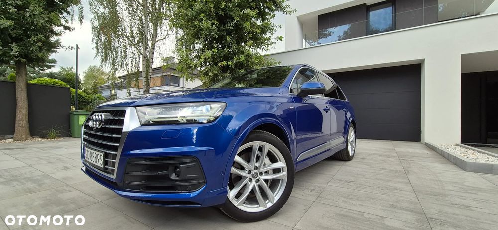 Audi Q7 - 1