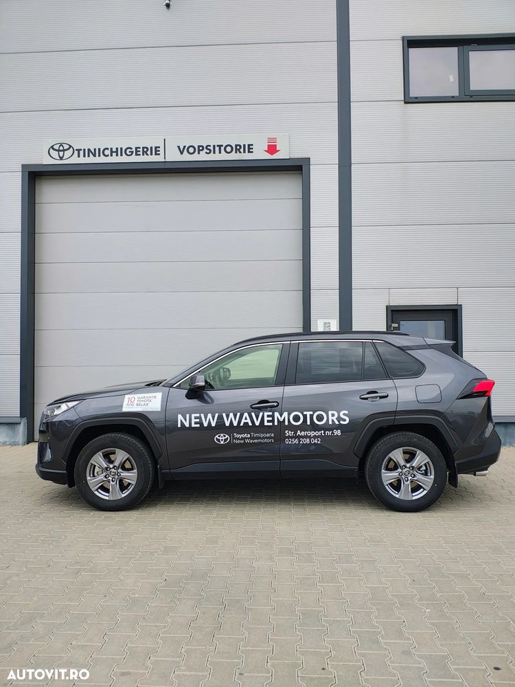 Toyota RAV4 - 2