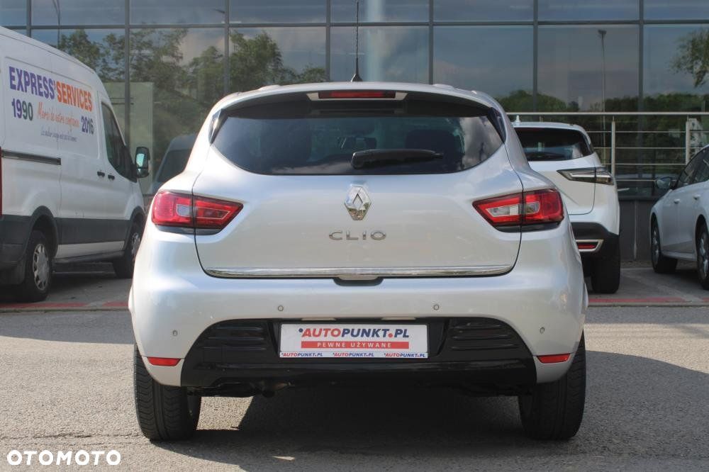 Renault Clio - 6