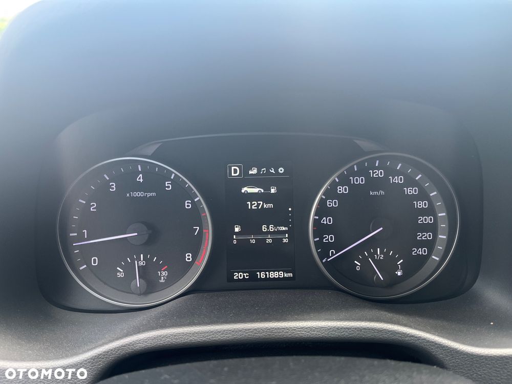 Hyundai Elantra 1.6 Style - 21