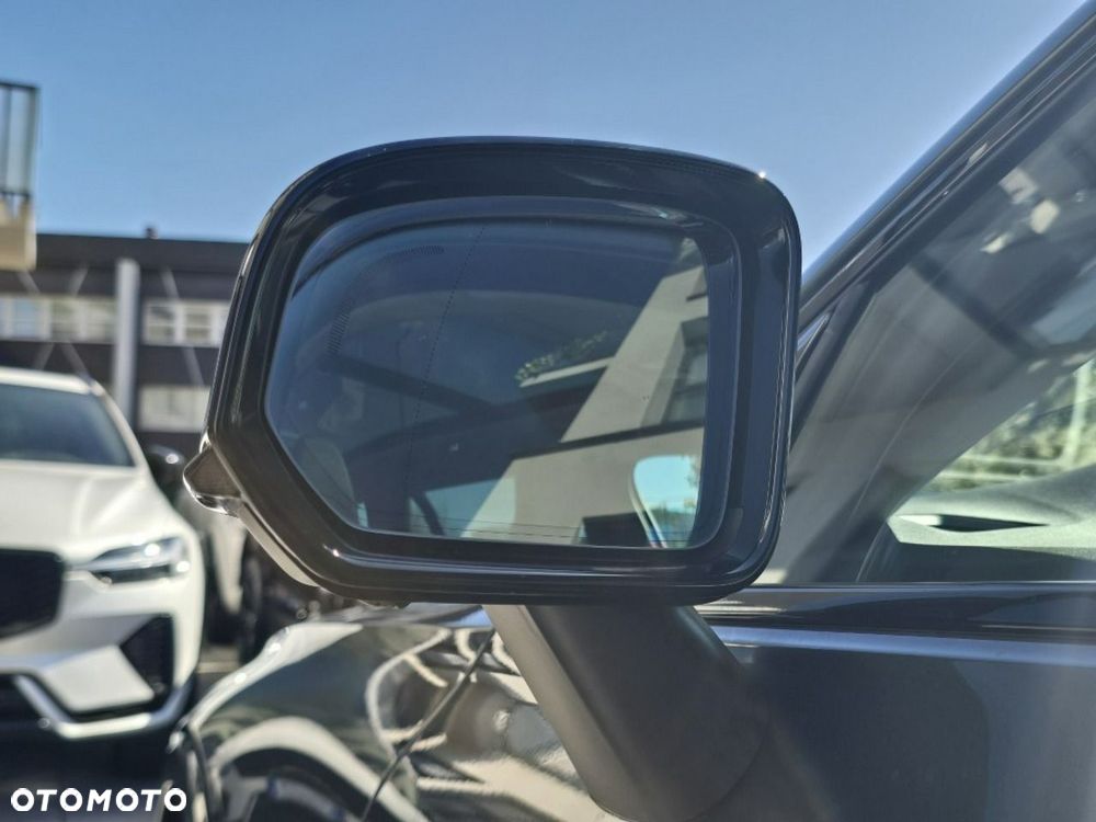 Volvo V60 B4 B Plus Dark - 31