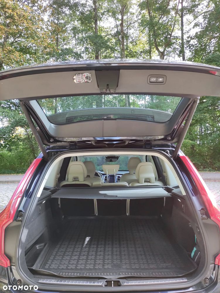 Volvo XC 90 D5 SCR AWD Inscription - 11