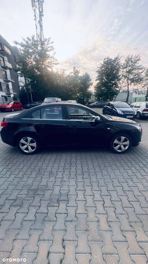 Chevrolet Cruze 1.8 LT - 2