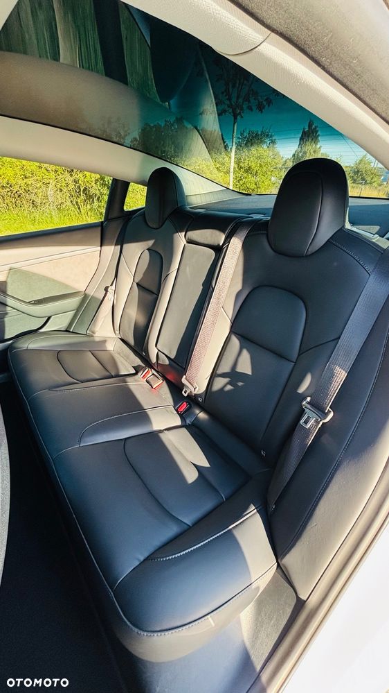 Tesla Model 3 - 13