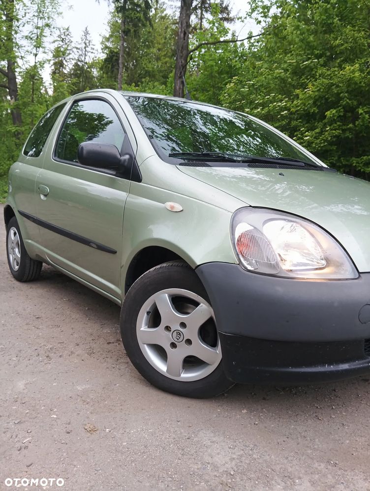 Toyota Yaris 1.0 Base - 3