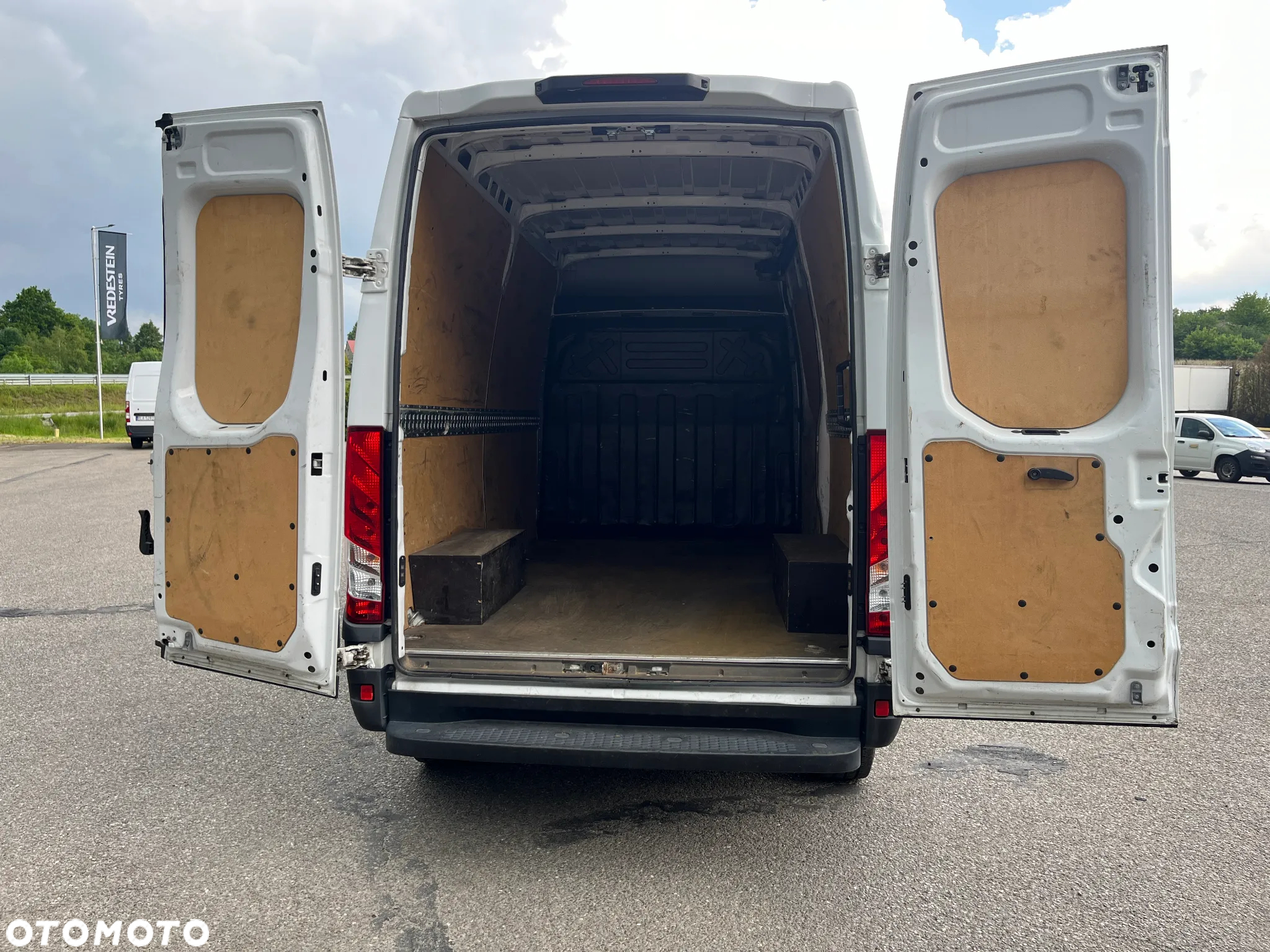Iveco DAILY 35S12V - 14