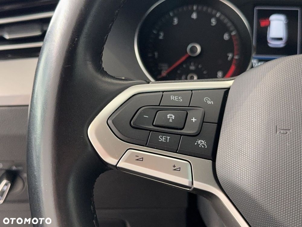 Volkswagen Passat Variant 2.0 TSI Business DSG - 23