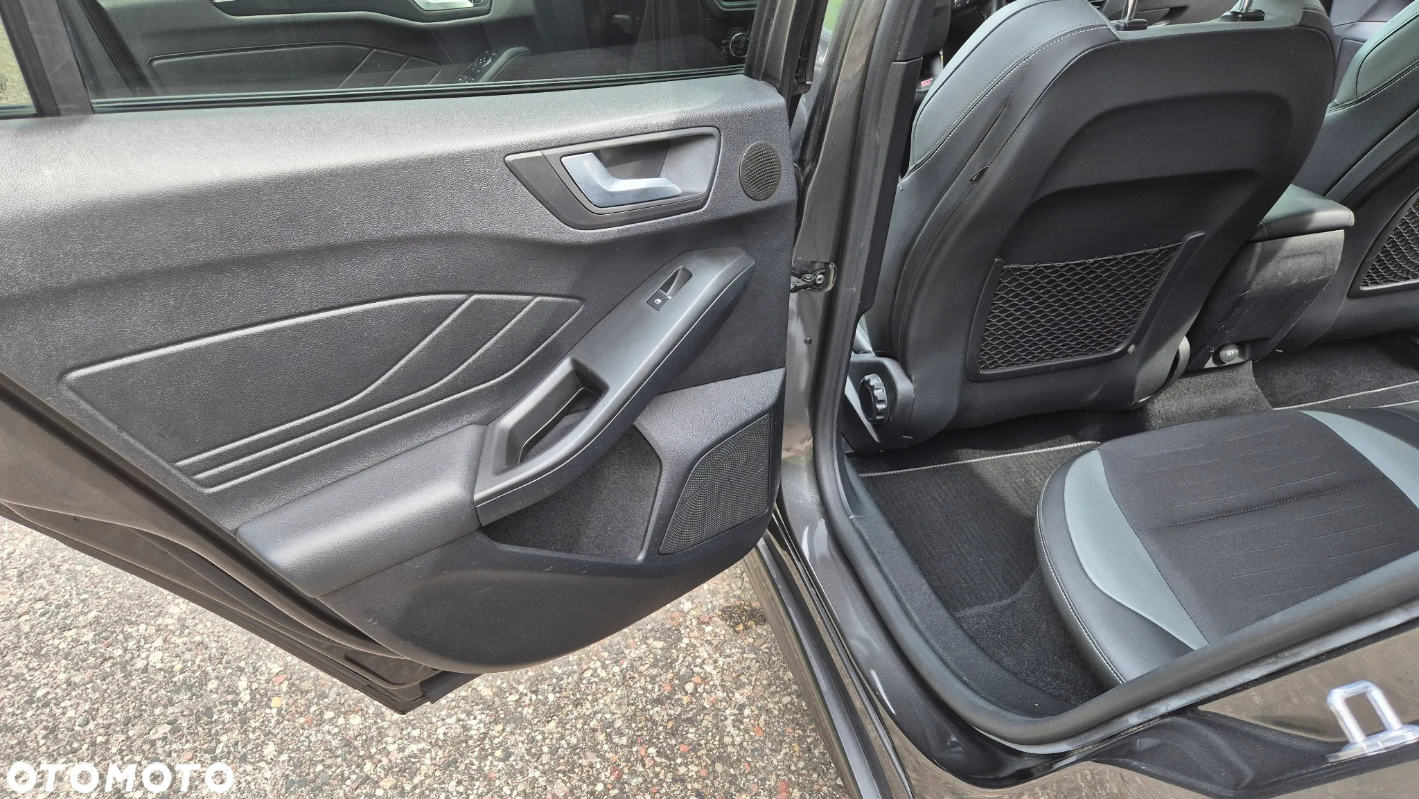 Ford Focus 2.0 EcoBlue ST - 22