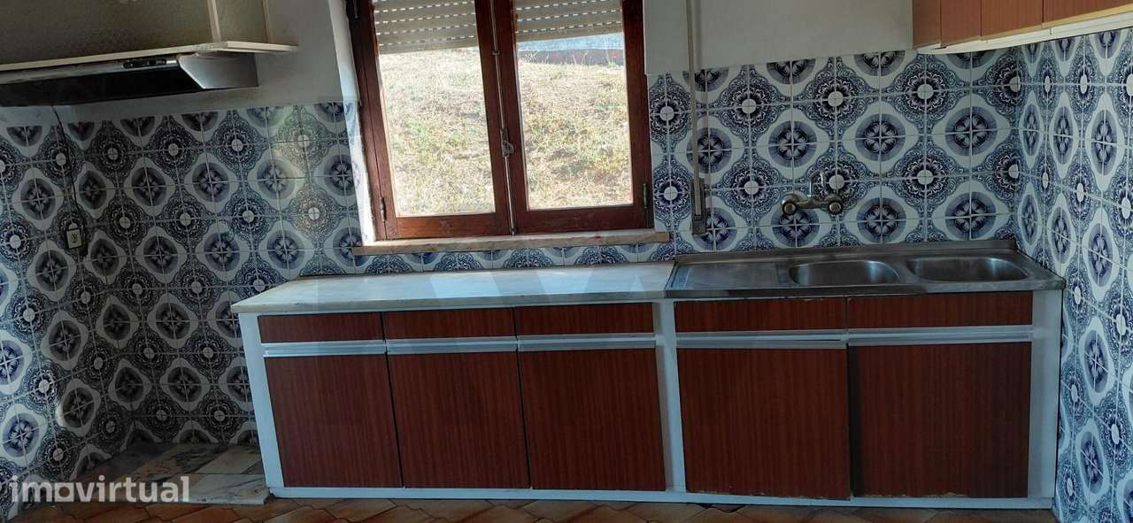 Moradia T2 com Garagem localizada na Ota em Alenquer - Grande imagem: 5/17