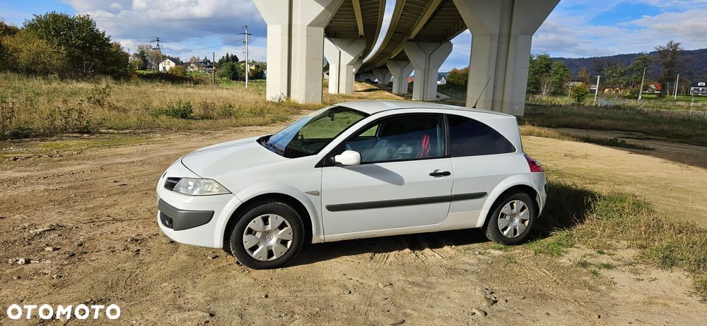 Renault Megane 1.5 dCi Dynamique - 5