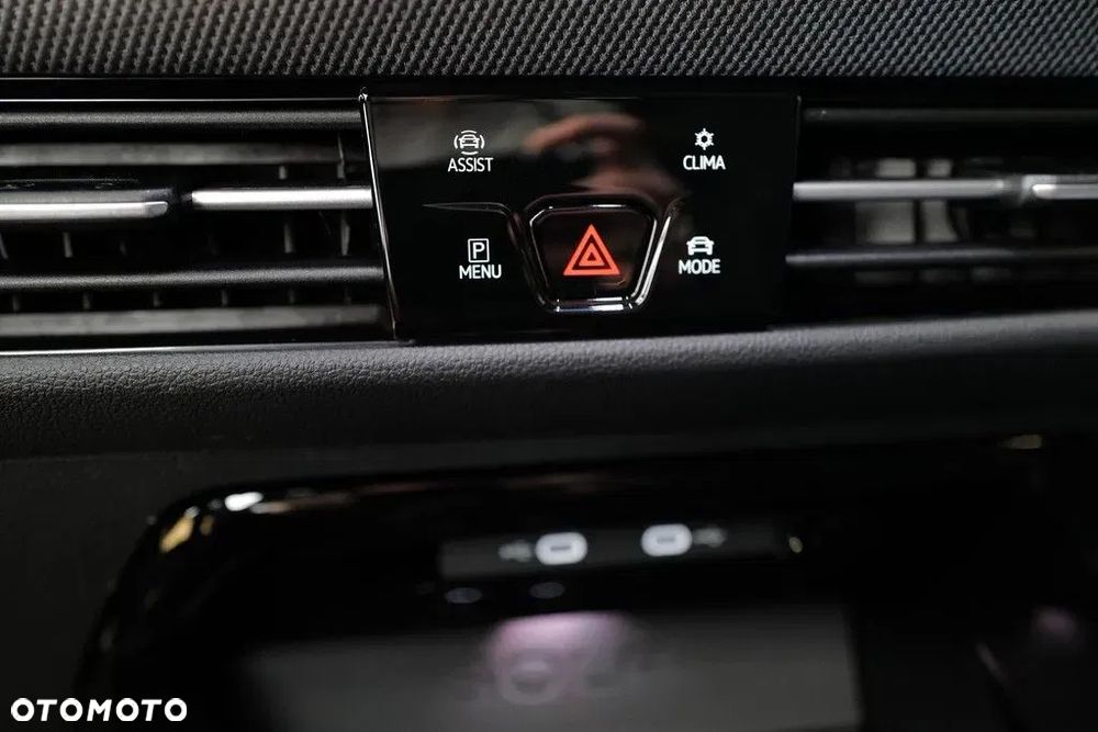 Volkswagen Golf 2.0 TSI 4Motion R DSG - 10