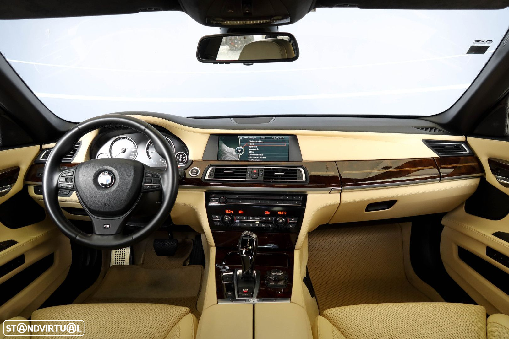 BMW 760 i Pack M - 6