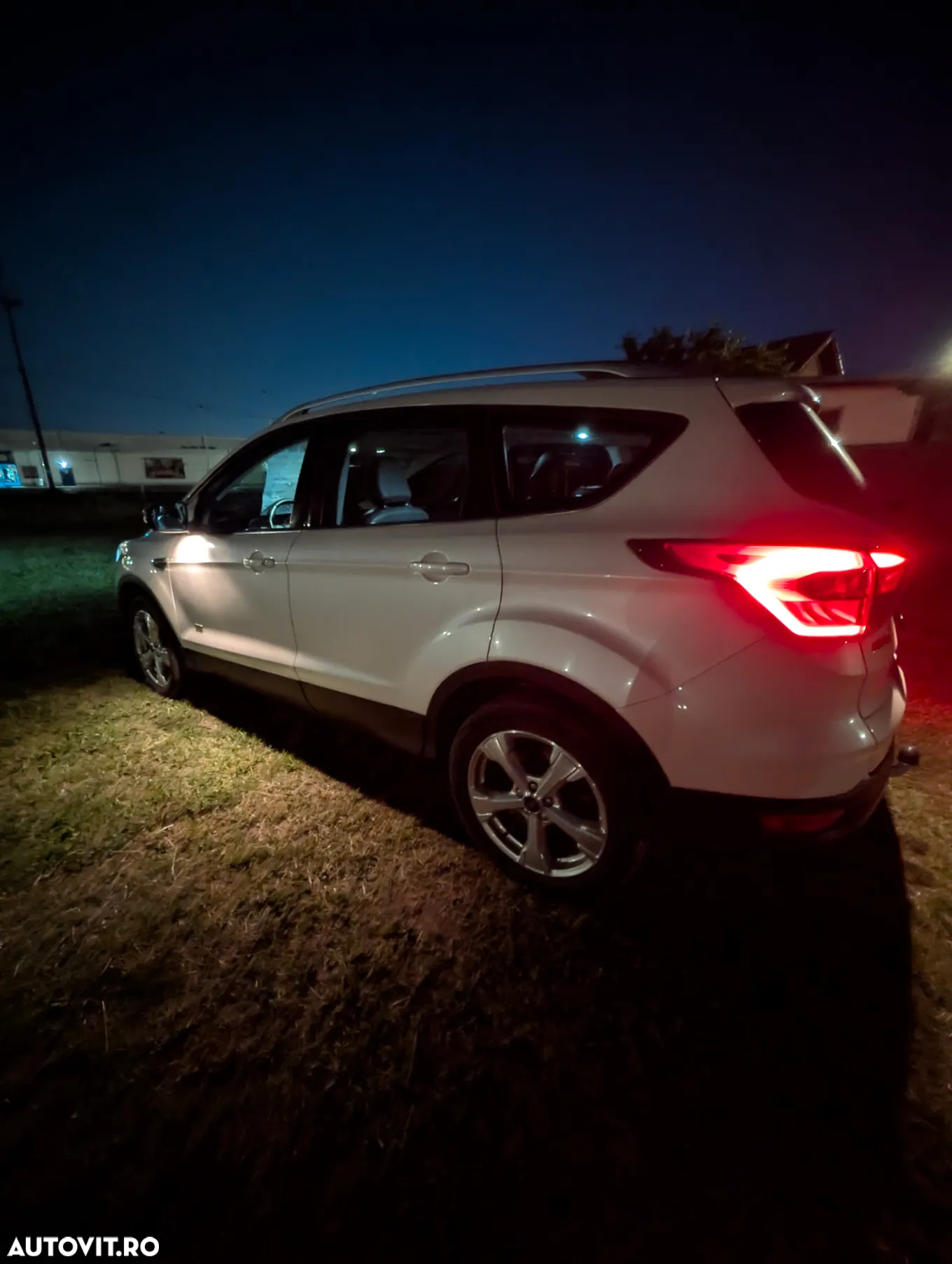 Ford Kuga 2.0 TDCi 4WD Powershift Titanium - 14
