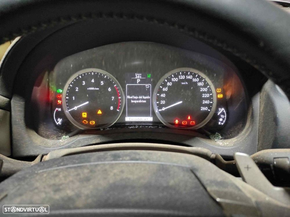 QUADRANTE LEXUS IS 300H - 13