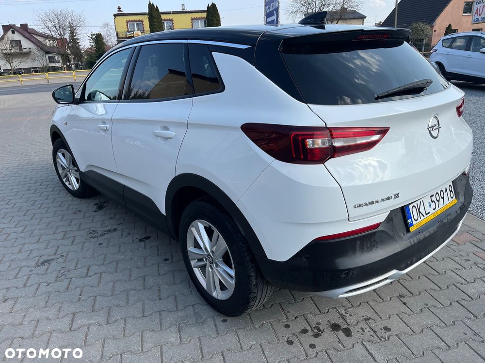 Opel Grandland X 1.2 T GPF Design Line S&S - 4
