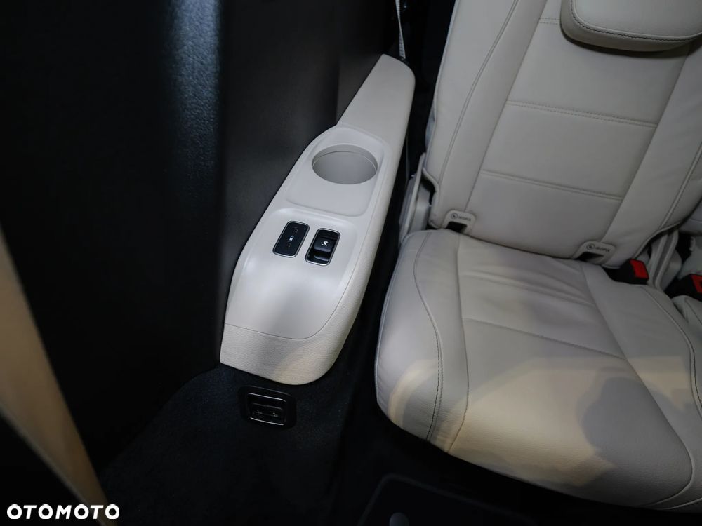 Mercedes-Benz GLS - 20