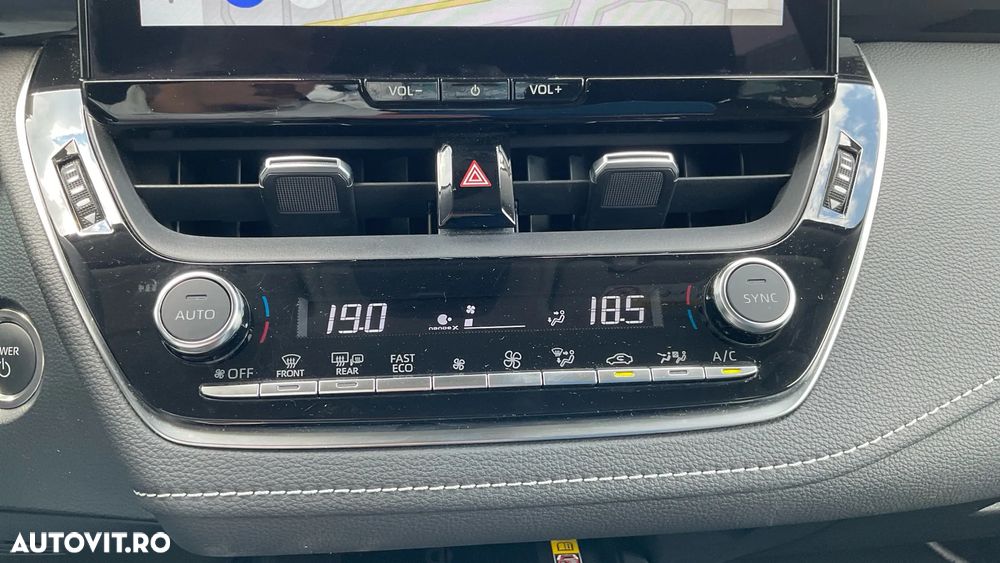 Toyota Corolla 1.8 HSD Dynamic - 39