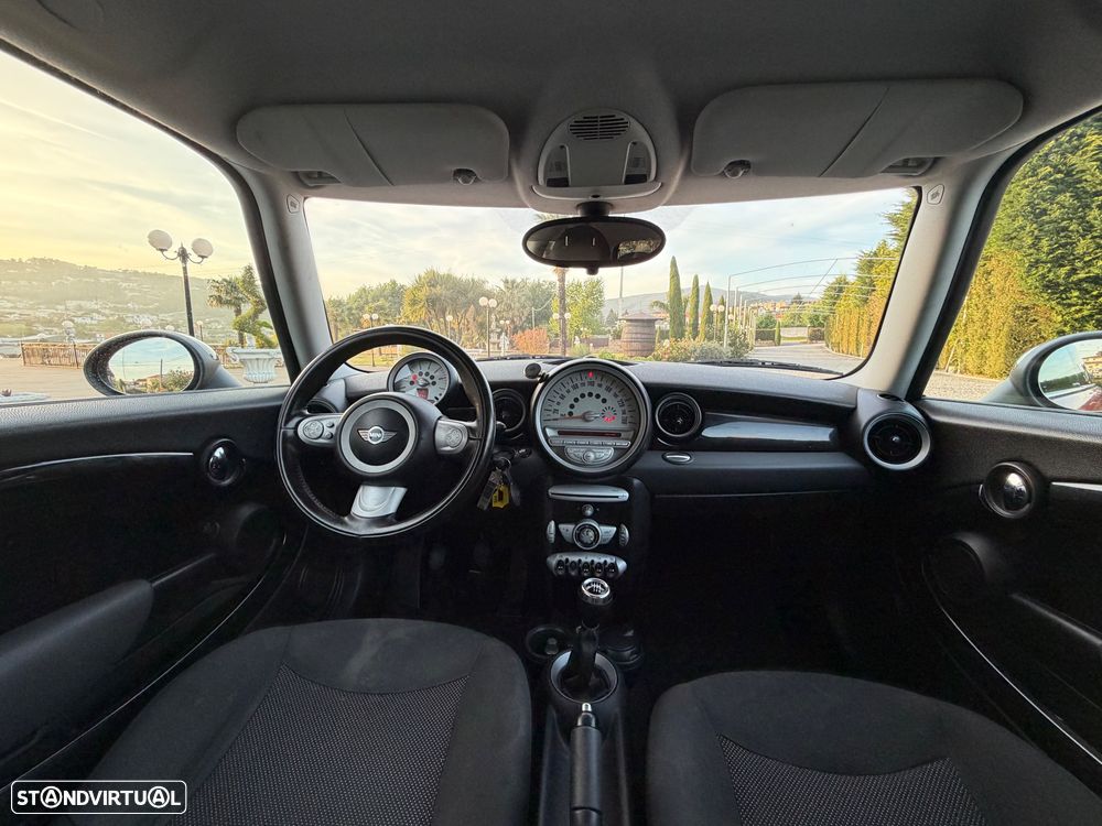 MINI 3 Portas Cooper D - 12