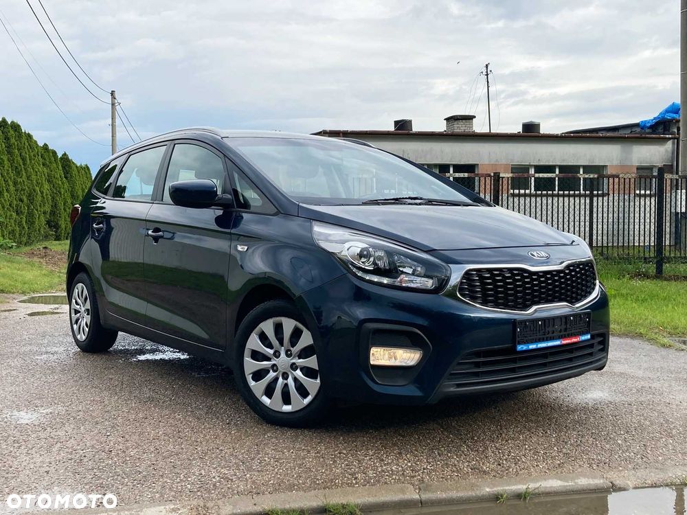 Kia Carens - 2