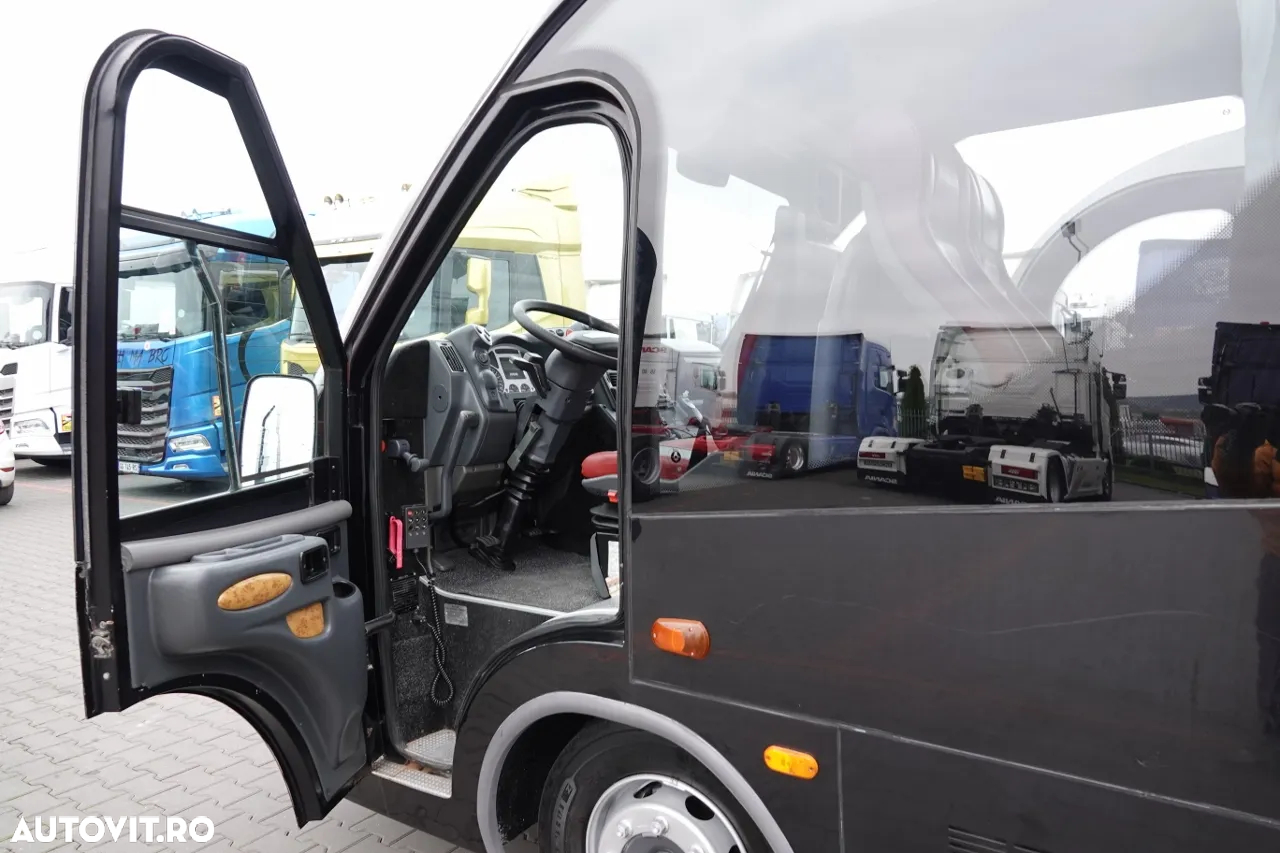 Iveco MAGO - 2 / AUTOBUZ SUBURBAN / 37 LOCU / AER CONDITIONAT / PIELE / IMPORTAT - 21