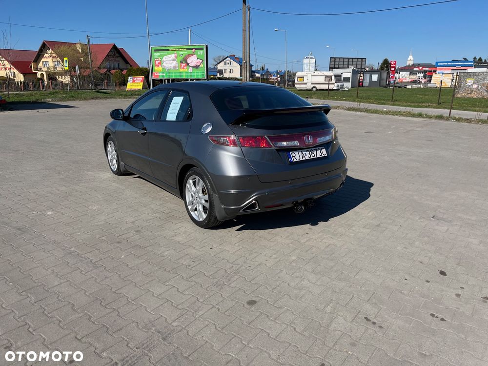 Honda Civic 1.8 Sport - 16
