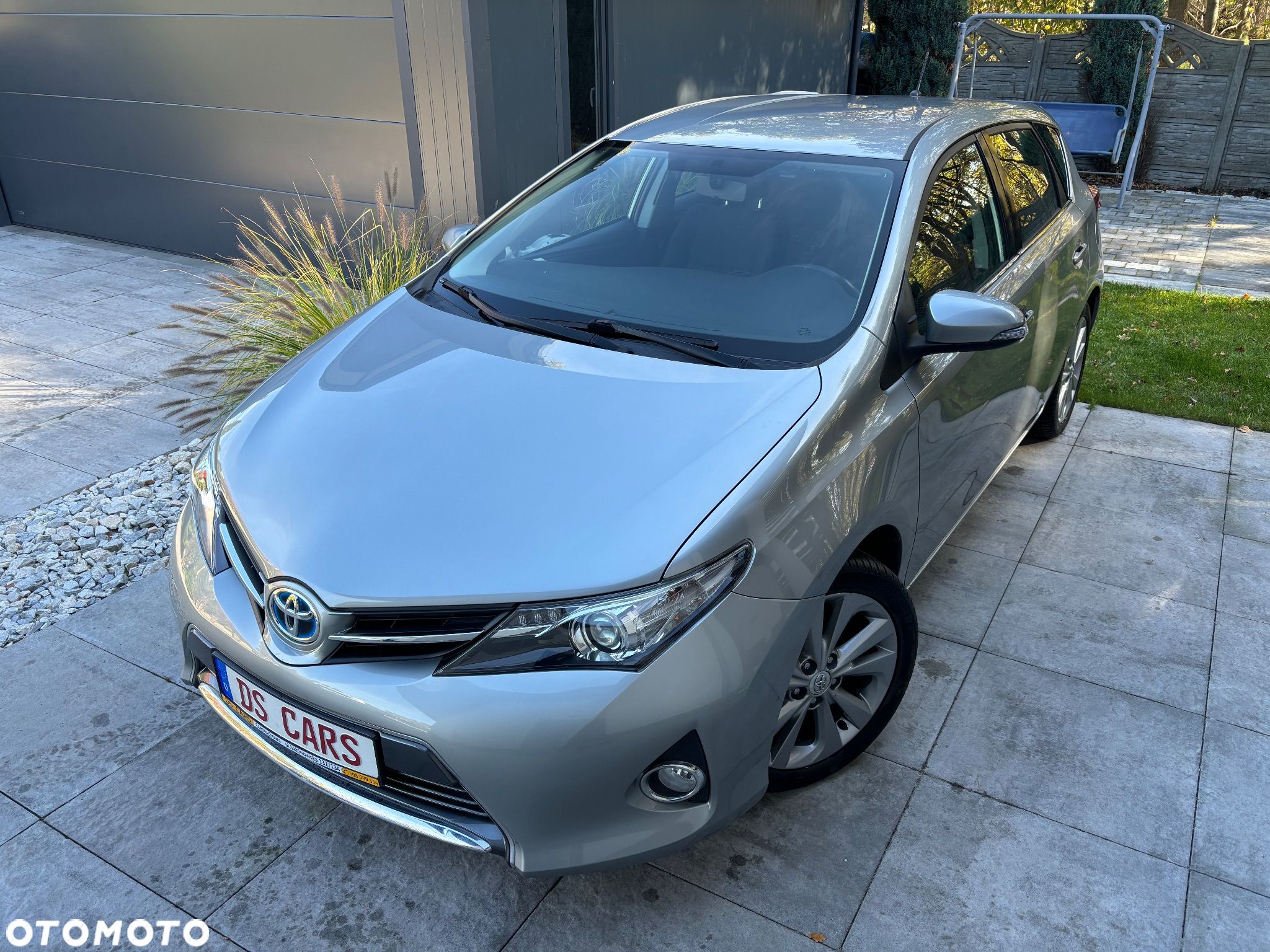 Toyota Auris 1.8 Hybrid Life - 1