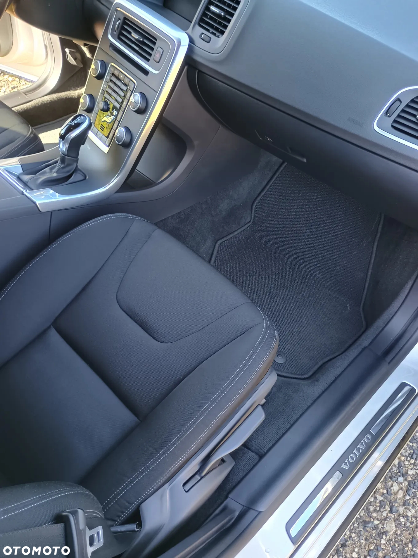 Volvo V60 D2 Drive-E Dynamic Edition (Kinetic) - 10