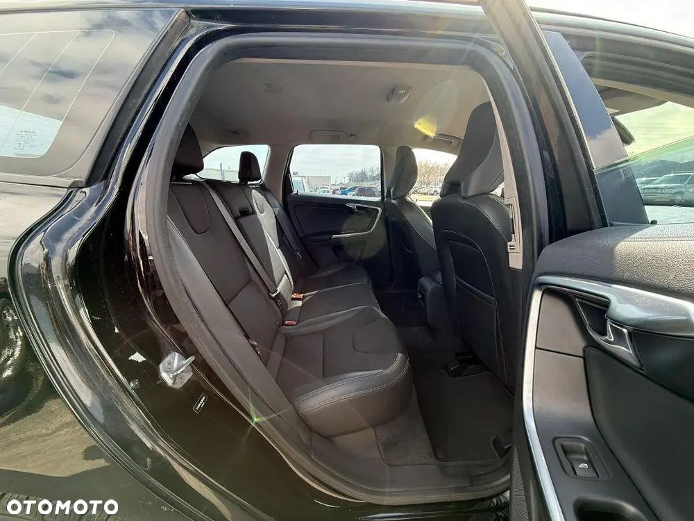 Volvo XC 60 T5 Momentum - 10