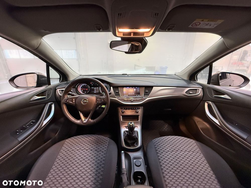 Opel Astra 1.2 T Edition S&S - 27