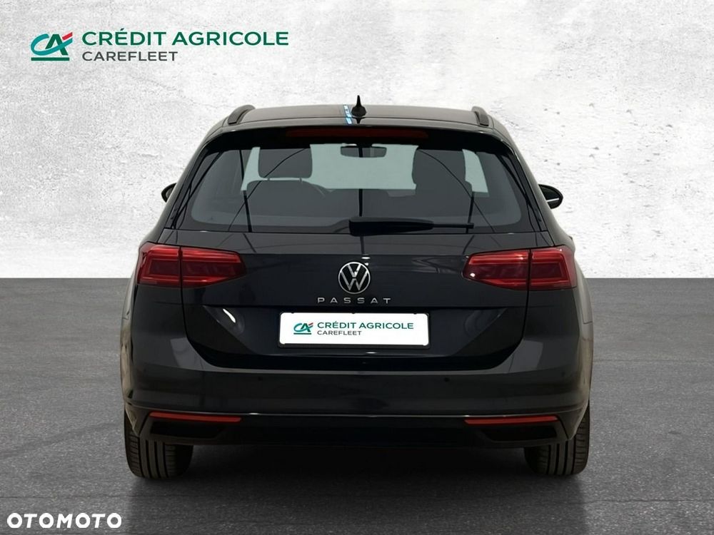Volkswagen Passat - 7