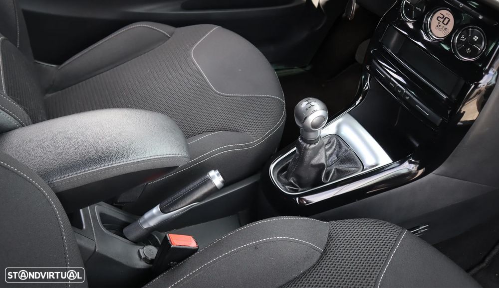 DS DS3 1.2 PureTech Givenchy Le MakeUp - 7