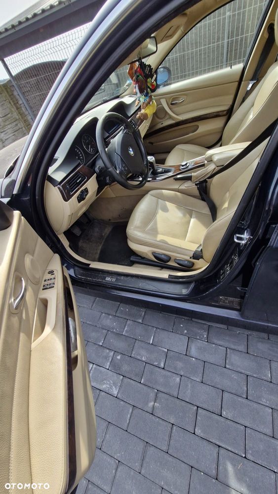 BMW Seria 3 325d DPF - 14