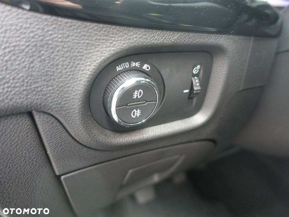 Opel Astra 1.4 Turbo Start/Stop Innovation - 19