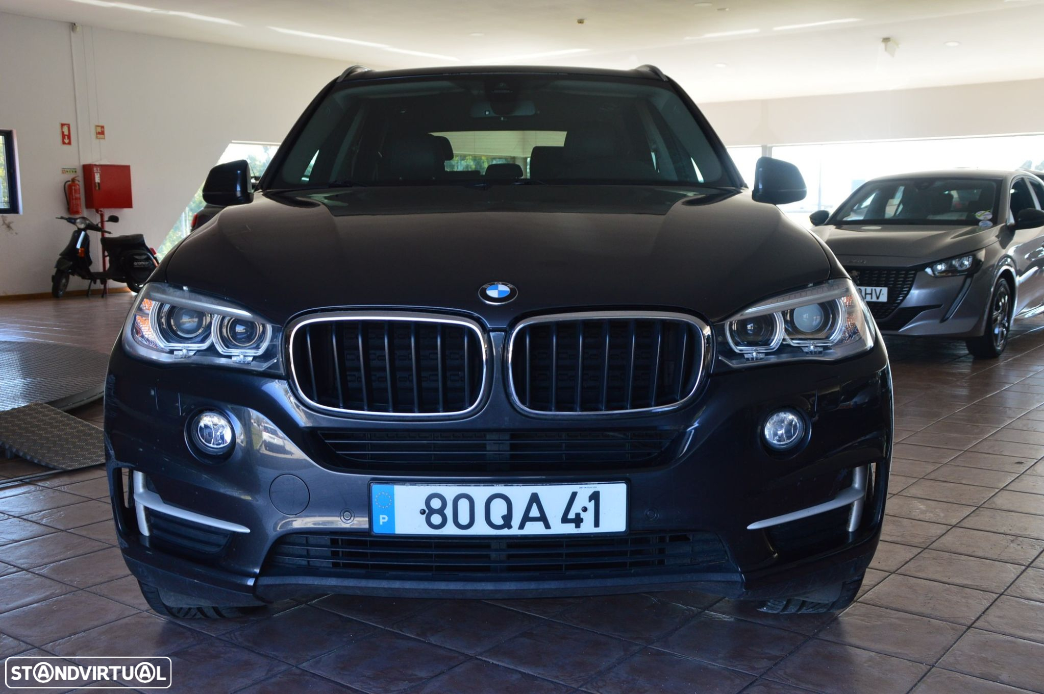 BMW X5 25 d sDrive Comfort 7L - 8