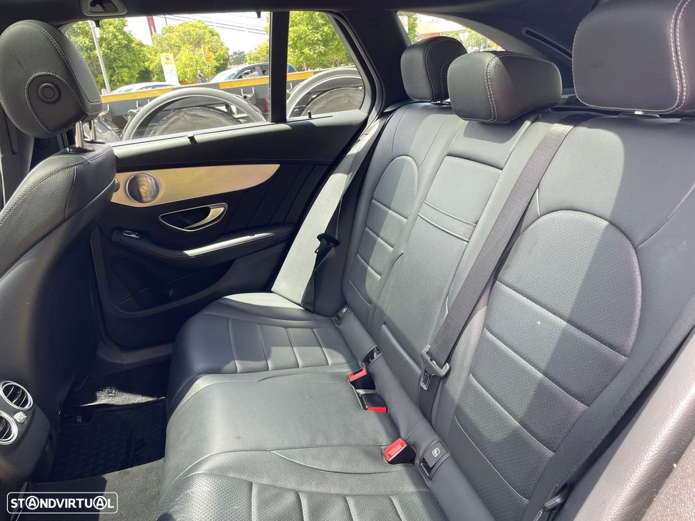 Mercedes-Benz C 350 e - 11