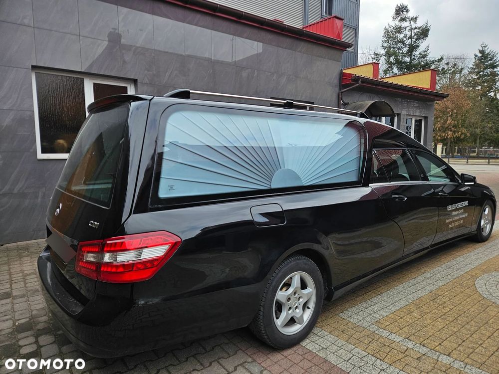 Mercedes-Benz Klasa E 220 CDI BlueEff - 4