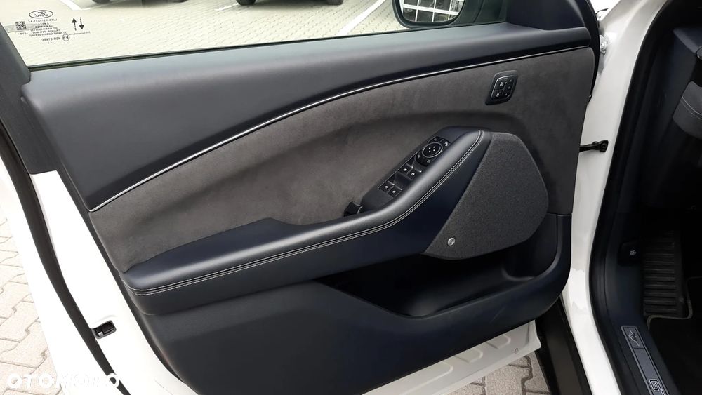 Ford Mustang Mach-E 98kWh AWD GT - 13