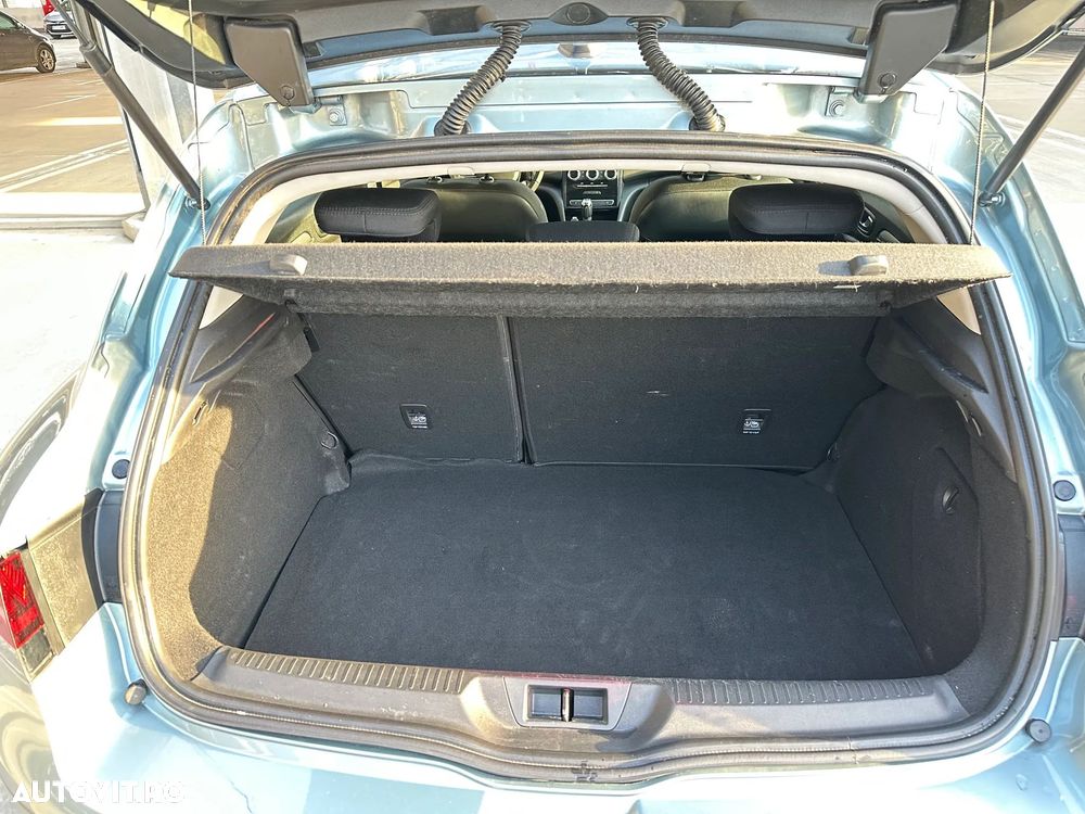 Renault Megane TCE 140 Techno - 20