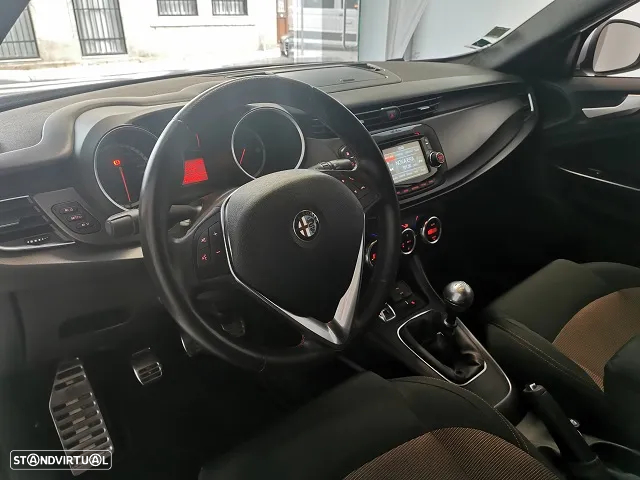 Alfa Romeo Giulietta - 10