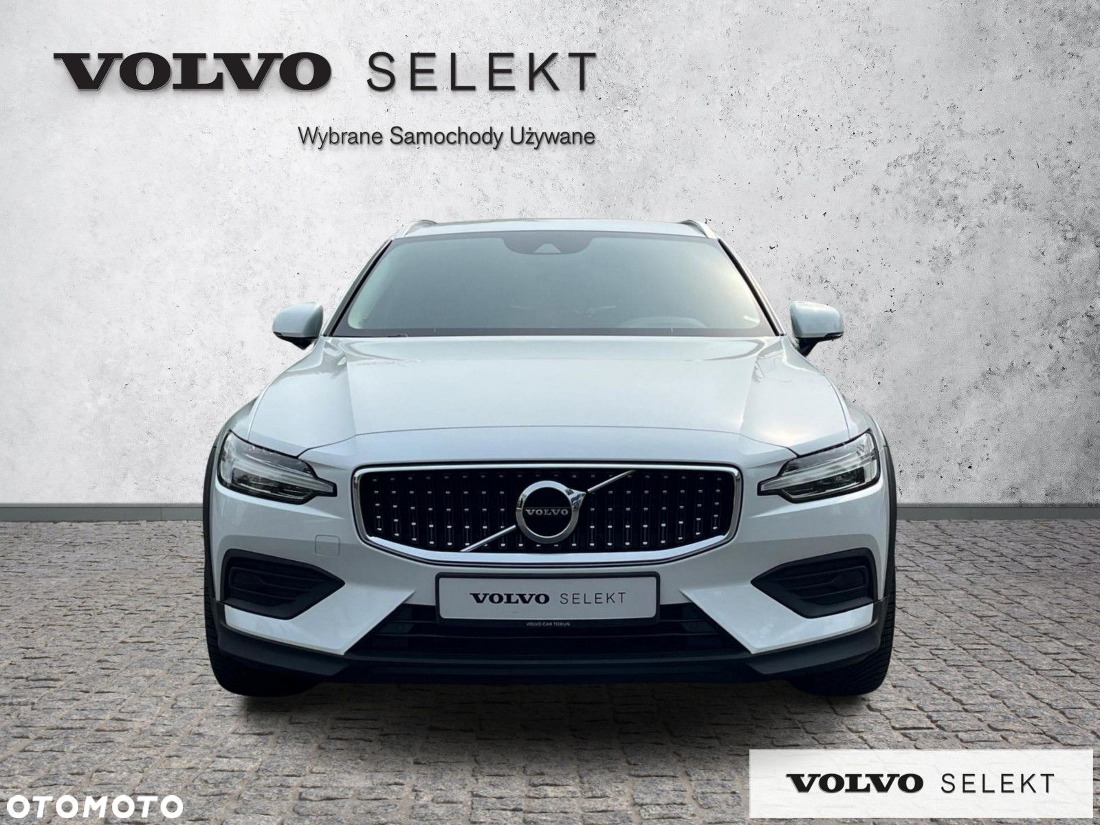Volvo V60 Cross Country - 9