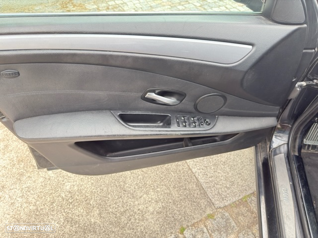 BMW 530 dA Touring - 26