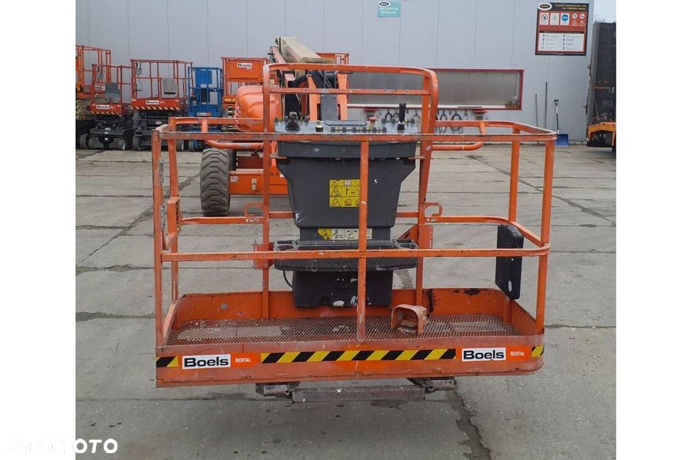 JLG E600JP - 3