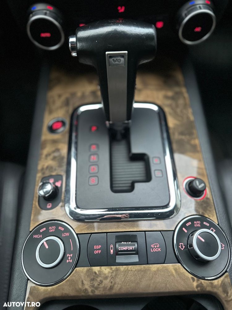 Volkswagen Touareg - 8