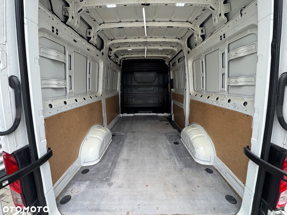 Volkswagen Crafter L2H2 - 6