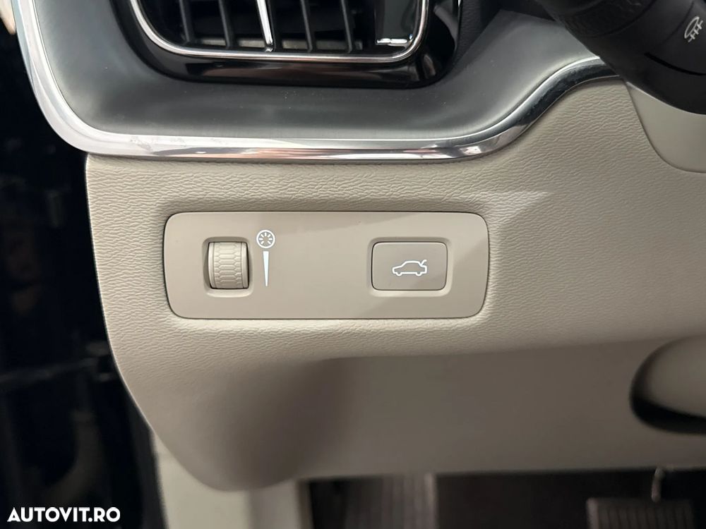 Volvo XC 60 - 16