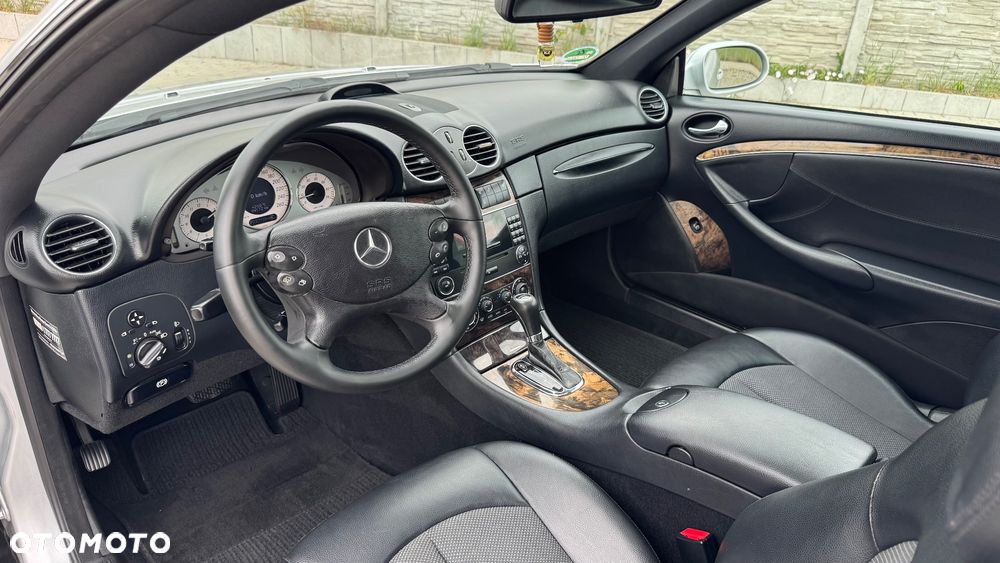 Mercedes-Benz CLK - 17