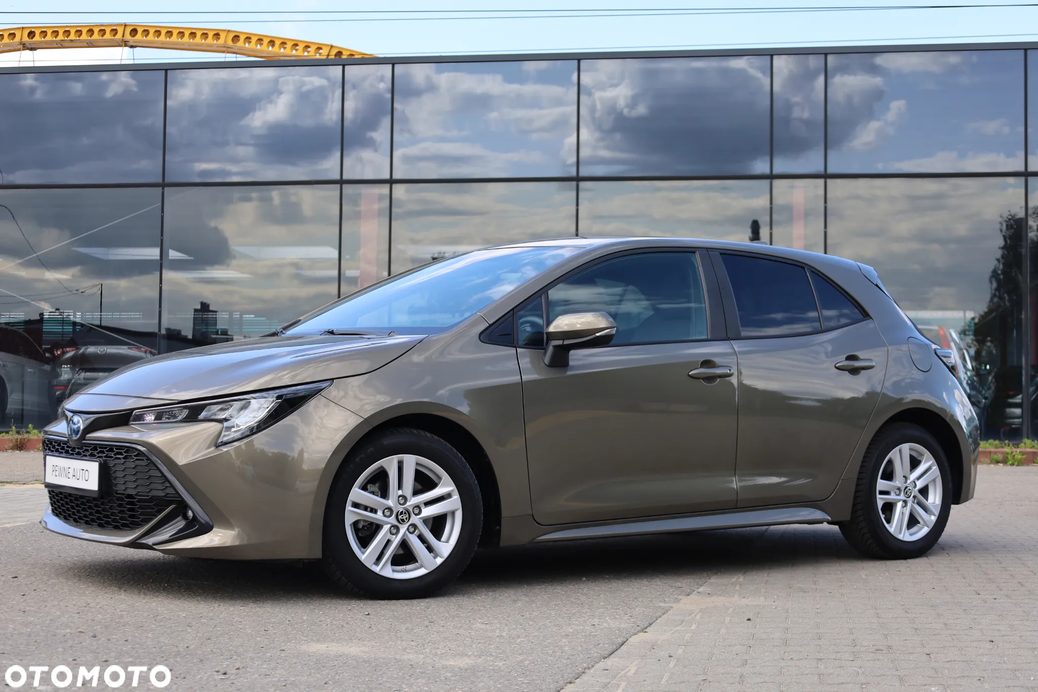 Toyota Corolla 1.8 Hybrid - 6