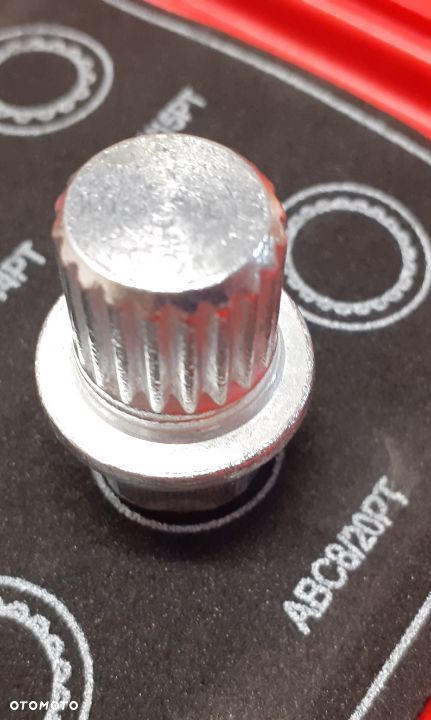 Nasadka adapter złodziejka do śrub Audi VW Seat Skoda VAG - 10