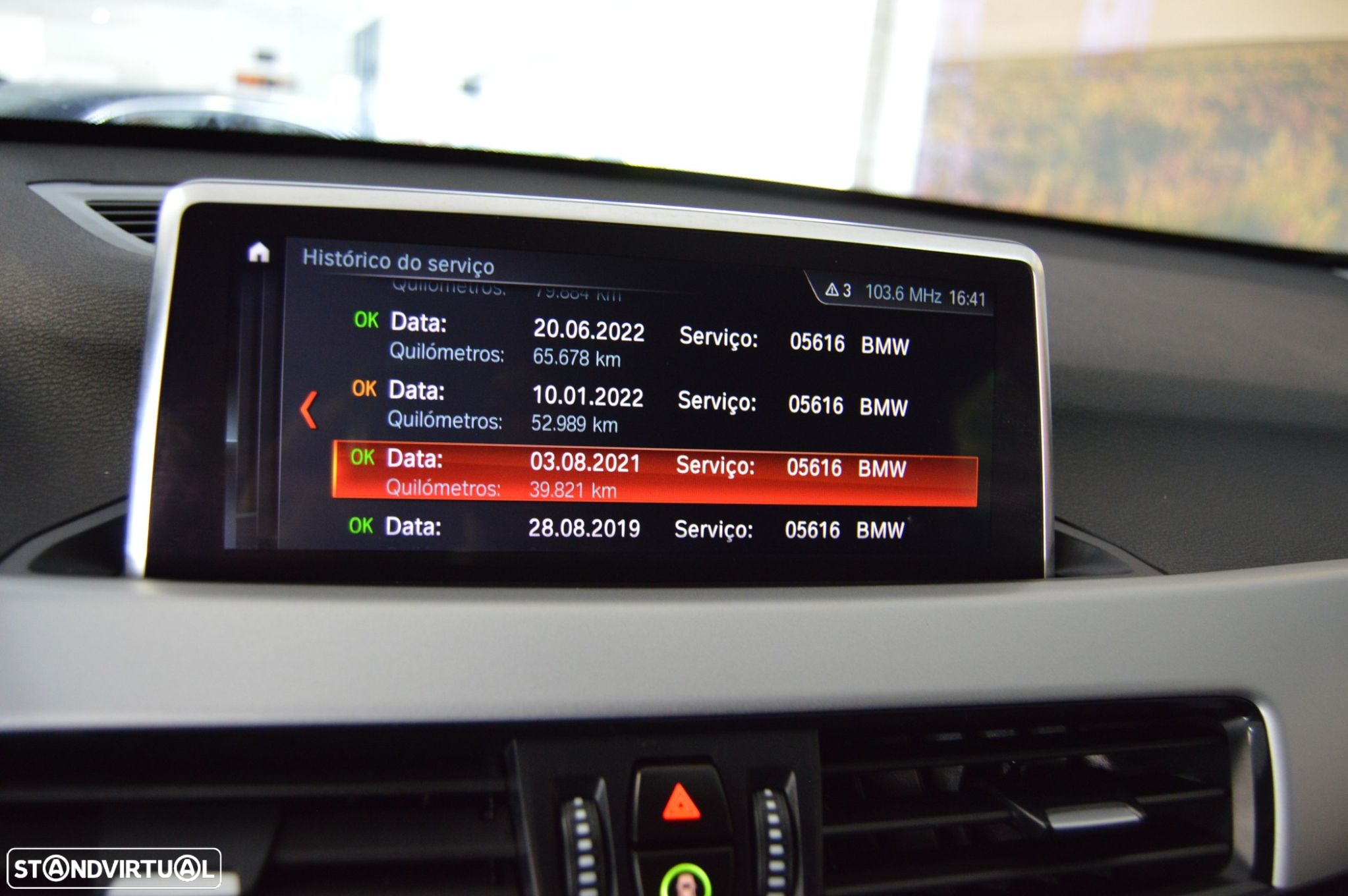 BMW X1 16 d sDrive Advantage - 38
